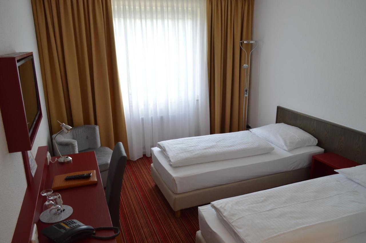Hotel Astra Düsseldorf Esterno foto