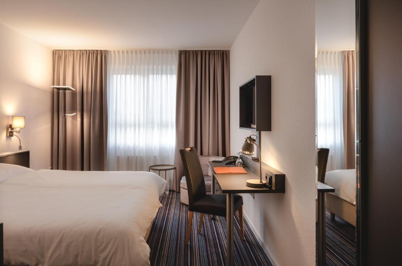 Hotel Astra Düsseldorf Esterno foto