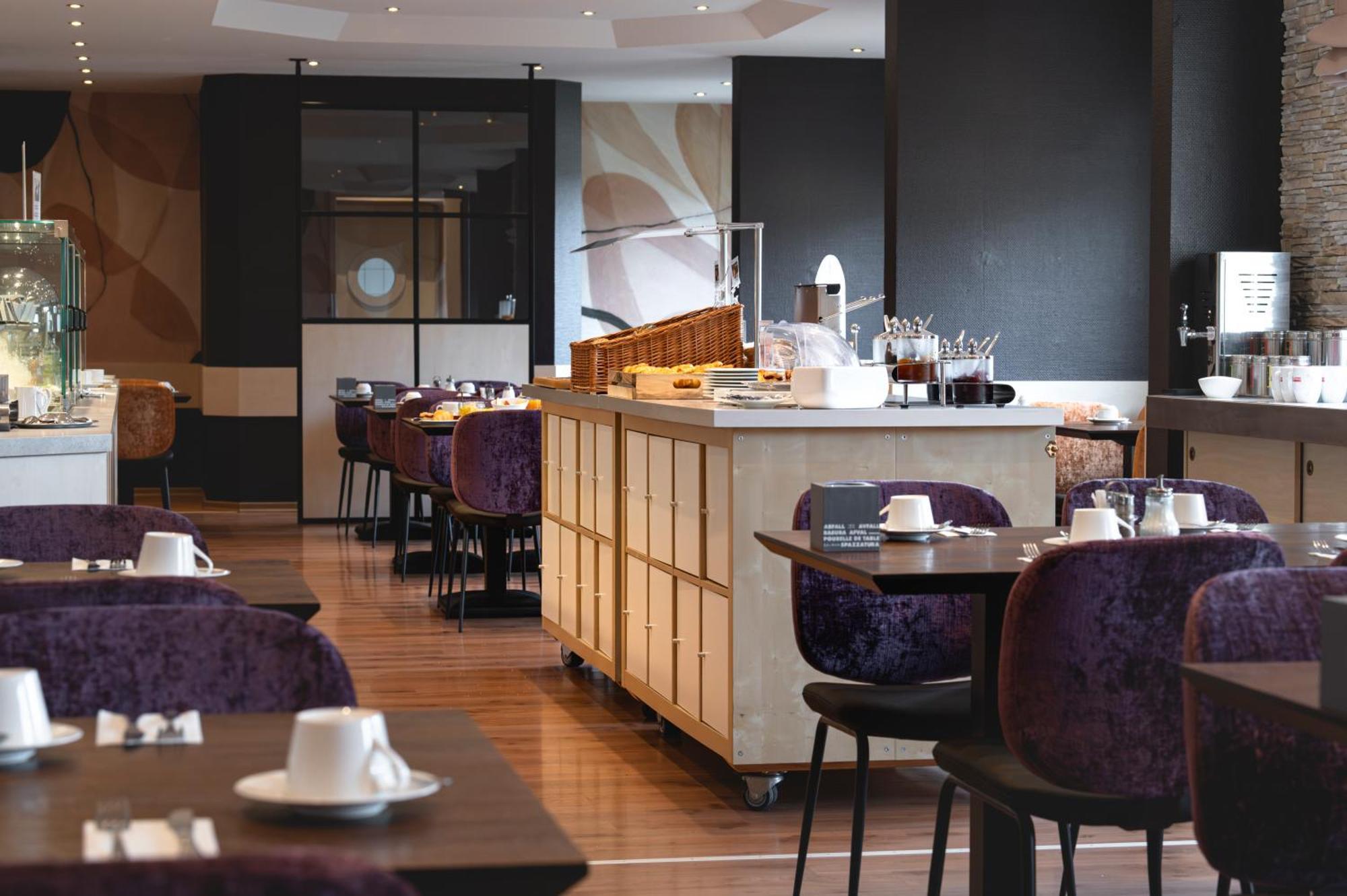 Hotel Astra Düsseldorf Esterno foto