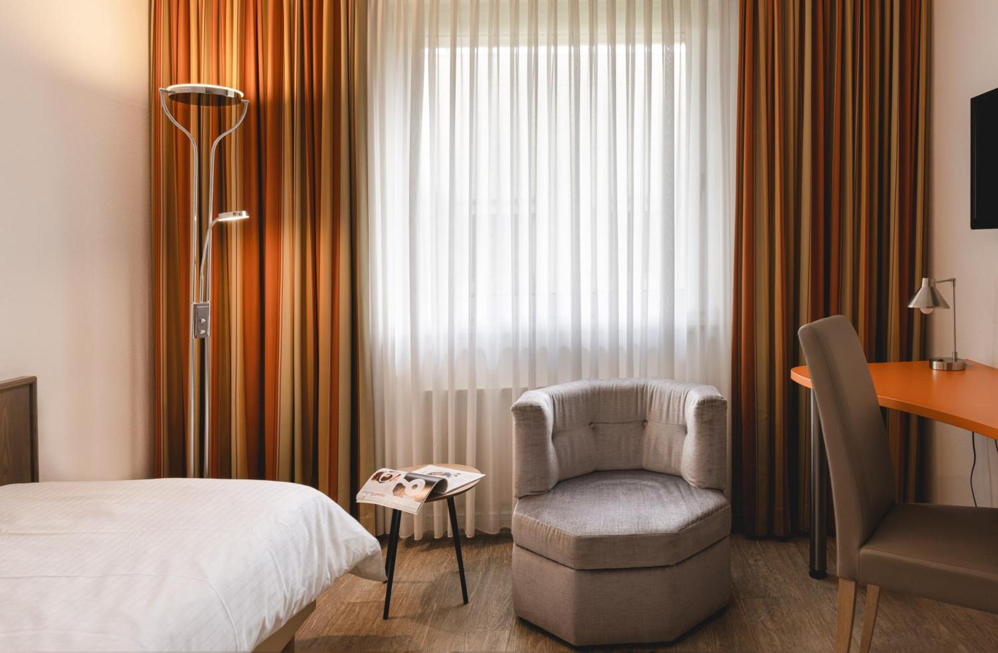 Hotel Astra Düsseldorf Esterno foto